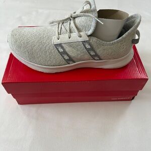 New Balance Nergize V3 Women’s Running Shoes – Size 11 – White/Gray – NWT